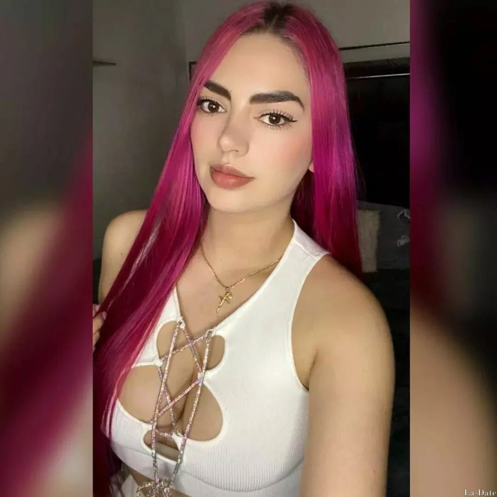 Angelica Profile image 3