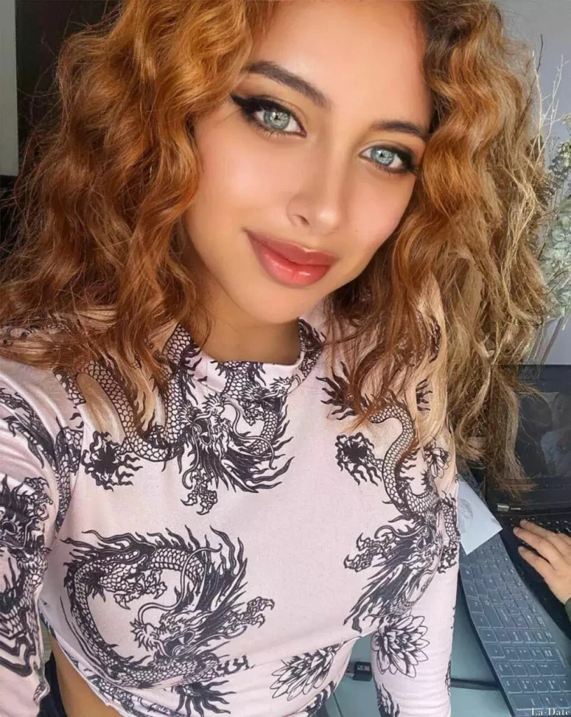 Carmen Profile image 3