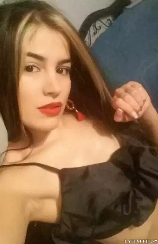 Adriana Profile image 1